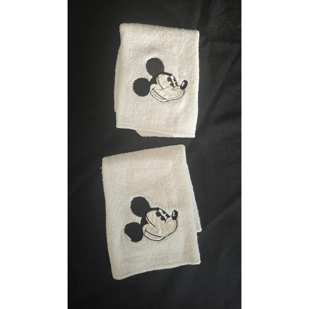 Mickey Mouse Bathroom Set- Towels Washcloths Shower Curtain Hooks & Art Book - Picture 12 of 16